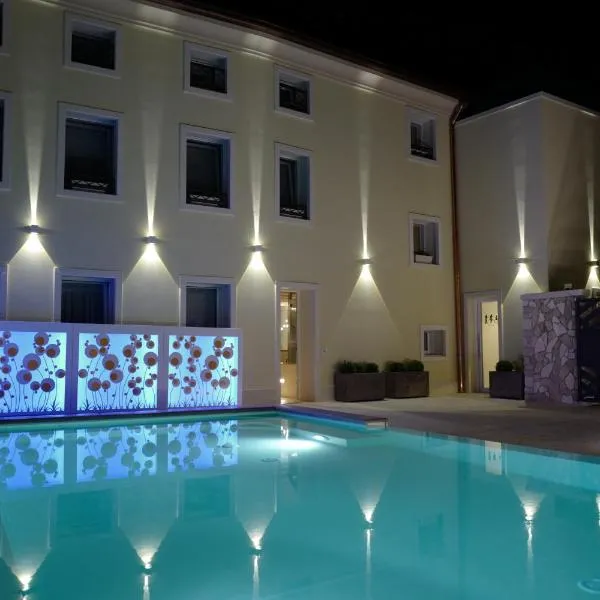 Residenza Ai Capitelli, hotel v destinaci Soave