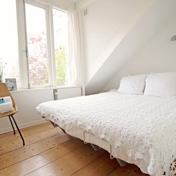 Beautiful 2 floor Vondelpark apartment.