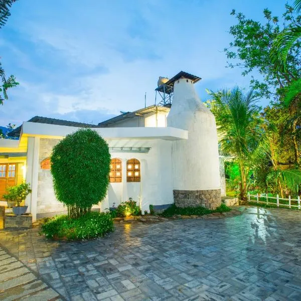 Mistletoe Homestay & Cafe, ξενοδοχείο σε Munnar