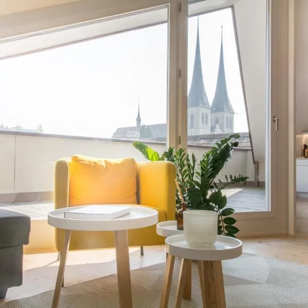 Top City Center Apartments location next to Lion Monument, hotel in Lucerne