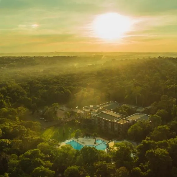 Falls Iguazú Hotel & Spa, hotel in Puerto Iguazú