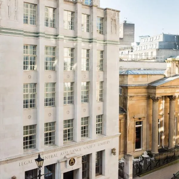 No.8 Waterloo Street, hotel v Birminghamu