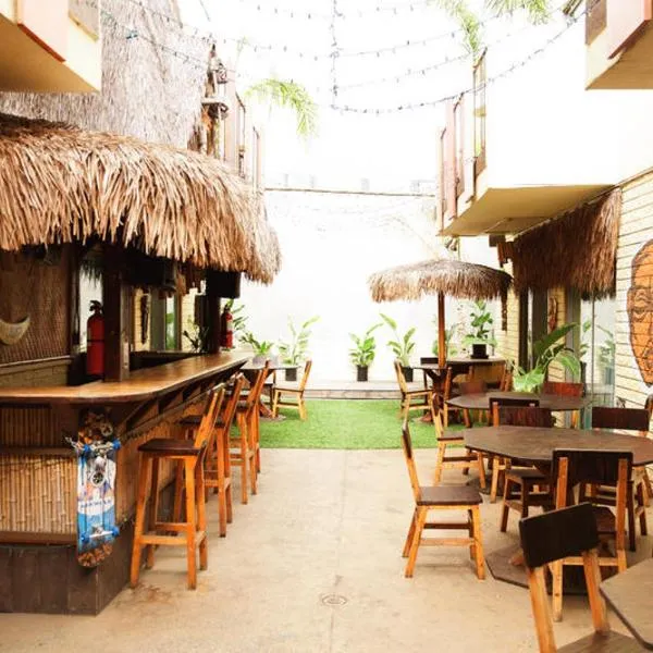 Banana Bungalow West Hollywood Hotel & Hostel、ロサンゼルスのホテル