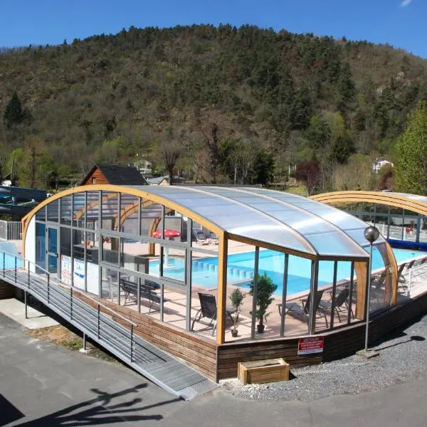 Camping La Clé des Champs, hotel v destinaci Saint-Nectaire