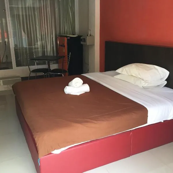 Shanghai Guesthouse Monna bar, hotel v destinaci Pattaya Central