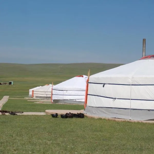 Nomad Horse Camp, hotel i Nalayh