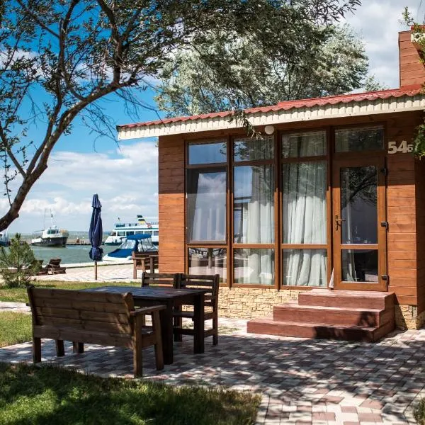 Prichal 80 Hotel, hotel u gradu 'Zatoka'