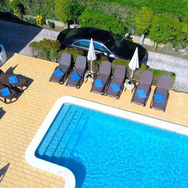 6 Bedroom Private Villa Tenazinha I, with private pool, hotel em Albufeira