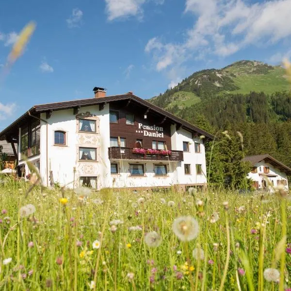 Pension Daniel, hotel in Lech am Arlberg