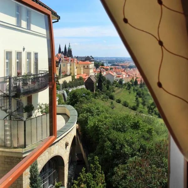 Questenberg Hotel, hotel in Prague