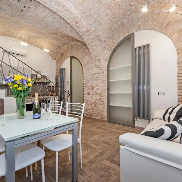 White flat Rione Monti, hotel in Rome