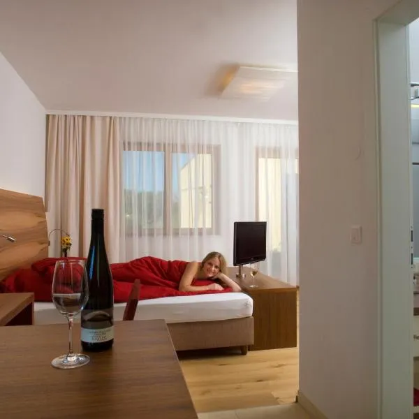 Winzerhaus Kitzler、Rohrendorf bei Kremsのホテル