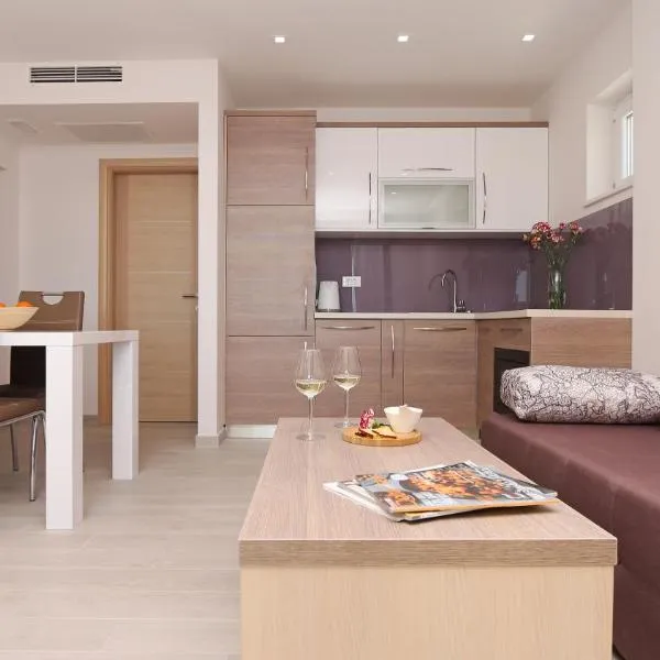 Apartments Hermes, hôtel à Tučepi