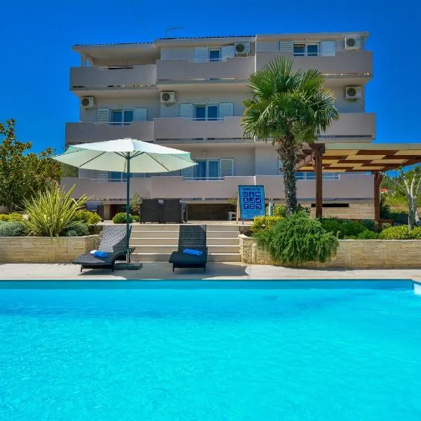 Viesnīca Ana Apartments pilsētā Kukljica