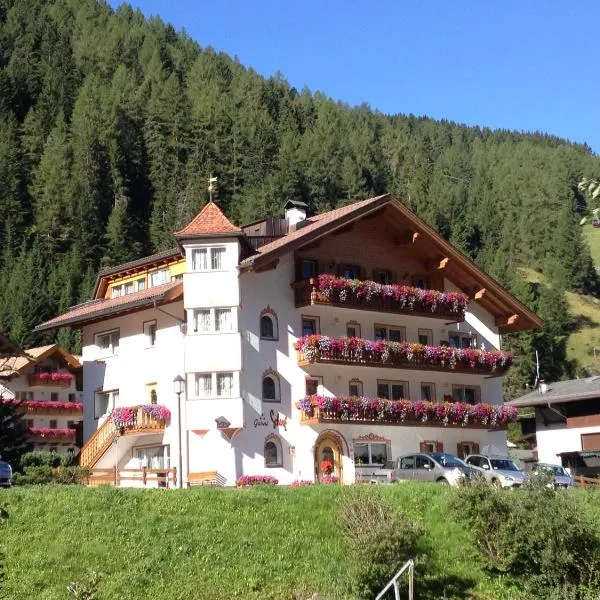 Garni B&B Schenk, hotel in Selva di Val Gardena