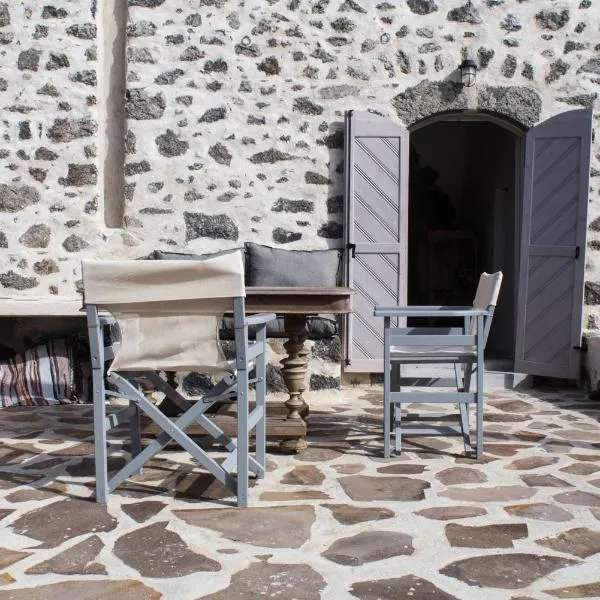 Kafka Stone House, hotel in Emporeiós