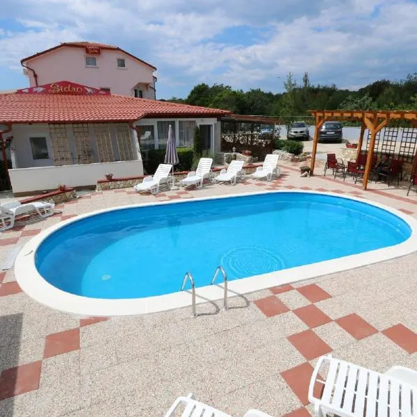 Pansion Comfort Sidro, hotel in Novalja