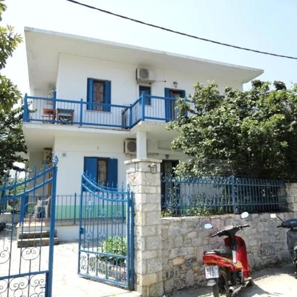 Smile Stella Studios, hotel in Skopelos Town