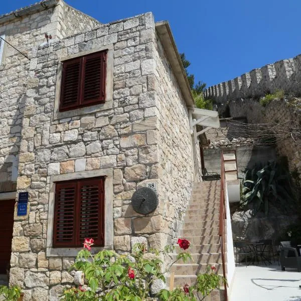 Apartments Seka, hotel v destinaci Hvar