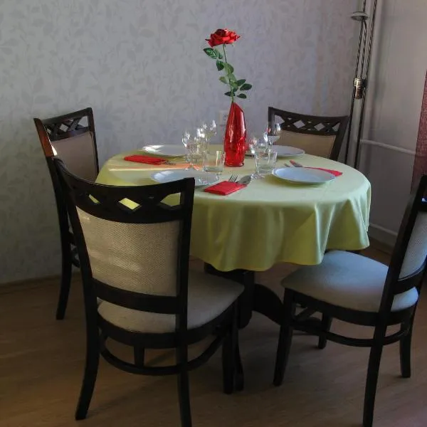 Gratarre Apartment, ξενοδοχείο σε Kuressaare