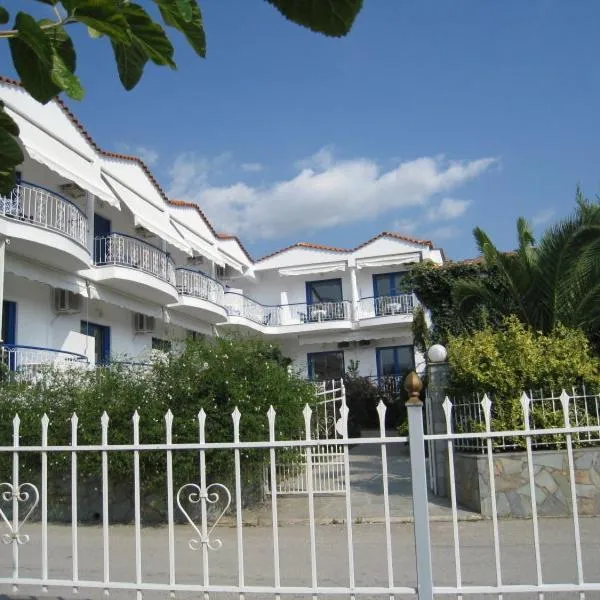 Leventis Apartments, hotel en Rovies