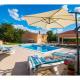 Charming Villa Katja with Private Pool and AC in All Rooms, Near Split, Omiš (Foto 2)