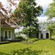 Idyllic Lakehouse - dog is welcome fenced garden, Haren (photo 9)