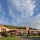 Pinares del Cerro Resort & Suites