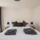 Stunning Contemporary Apartment - Free Parking - 5 Minute Walk To The Beach - Great Location - Fast WiFi - Smart TV With Netflix Included - Contractor Friendly - Perfect For Short and Long Stays Bournemouth - Photo 10