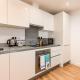 Skyvillion - COZY APARTMENTS in Enfield Town With Free Parking & Wifi - Foto 5