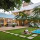 El House by StayVista - Unwind in a Villa with Pool and Lush Lawn, Lonavala - Foto 1