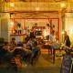 Pomme Hostel Restaurant & Bar - Private Sleeping Cabins, Battambang (Foto 8)
