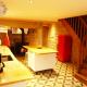 Chez Henriette, Voiteur