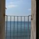 Balcone sulla spiaggia, Cefalù