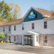 Days Inn & Suites by Wyndham Sellersburg, Sellersburg - Fotografie 1