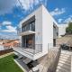Villa Salt - 10 people, heated pool, Trogir, near beach & Split airport, Trogir (zdjęcie 4)