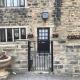 The Cottage, cosy 2 bedroom pet friendly perfect for contractors free secure parking,CCTV, Leeds - Fotografie 4