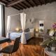 Apartment Near Trevi Fountain, Rome - Photo 1
