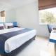 Rock Hotel, Krukah