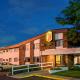 Super 8 by Wyndham Brooklyn Center/MPLS, Brooklyn Center