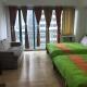 GREENFIELD studio w/ 2 queen across Shangrila, Manila - Foto 4