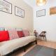 Sunny orange garden apartment in central Lisbon, Lisbon - Photo 5