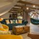 Gigantic Boho Chic 3 Bedroom 3 Bathroom Loft with Hanging Chair, Praha - Fotografie 4