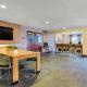 Microtel Inn & Suites by Wyndham Lillington/Campbell University, Lillington - Photo 7