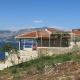 House Romantica, Postira