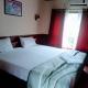 Johnson's Homestay With Pool & Ecohouseboat Near Town Beach, Alappuzha (Foto 2)