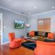 Stylish 2 Bed & 2 Bath at the Heart of Hollywood with Free Parking - One Car only, Los Angeles - Foto 4