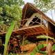 Jungle bar Resto & Cottages, Port Barton