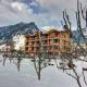 Hotel Mountain face by Snow City Hotels, Manāli - Foto 1