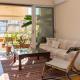 2 BEDROOM APARTMENT AT THE HISTORICAL CENTER, VIEW TO ACROPOLIS, Atény - Fotografie 3